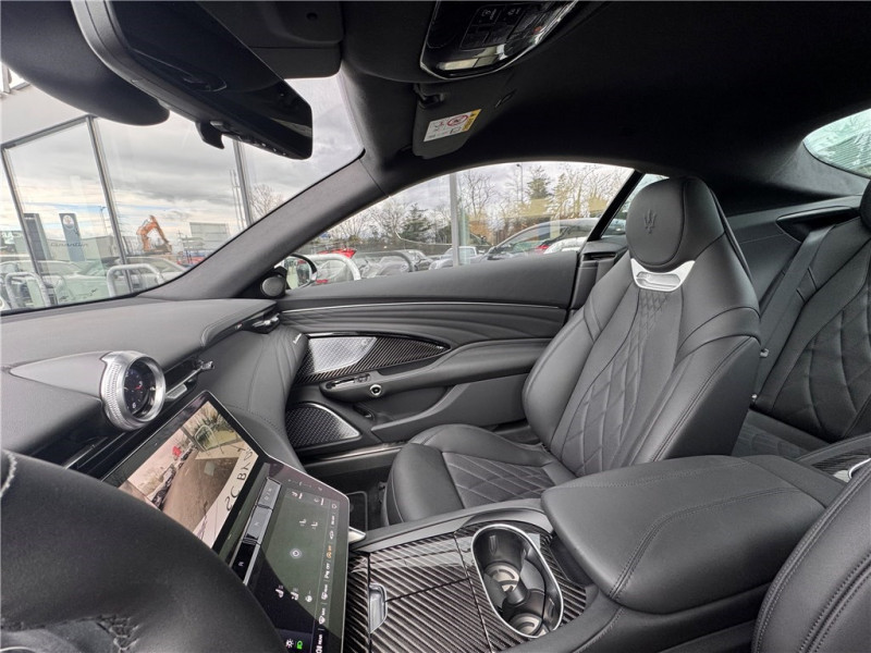 MASERATI GRANTURISMO V6 490 de 2025 avec 6 000 km | Occasion proche Lyon