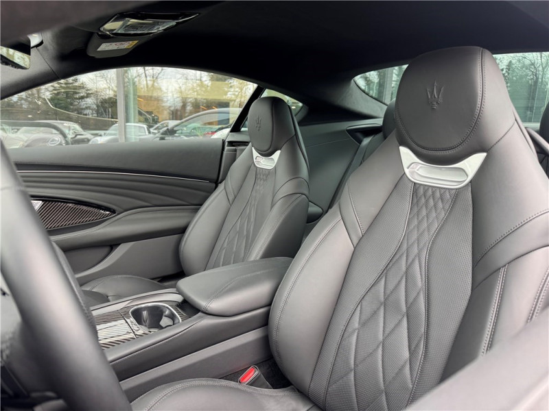 MASERATI GRANTURISMO V6 490 de 2025 avec 6 000 km | Occasion proche Lyon