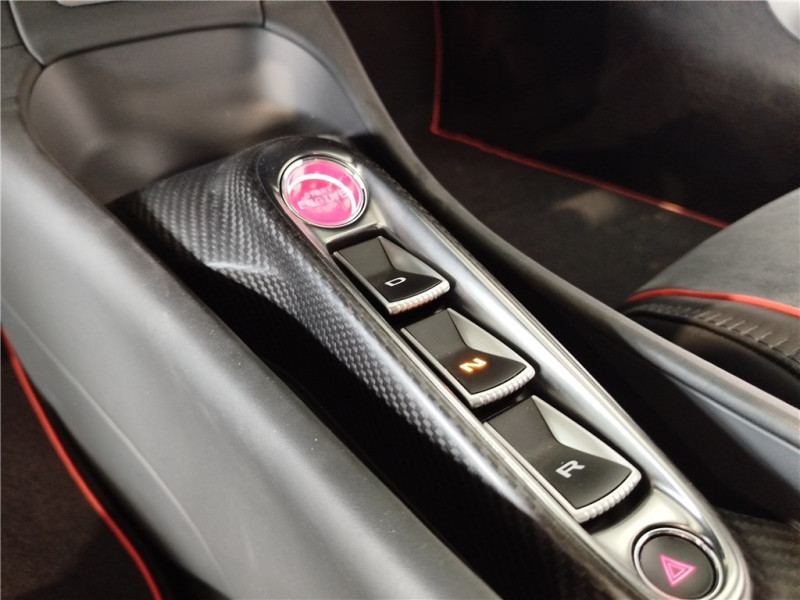 MCLAREN MCLAREN ARTURA V6 3.0 680CH de  avec 3 650 km | Occasion proche Lyon