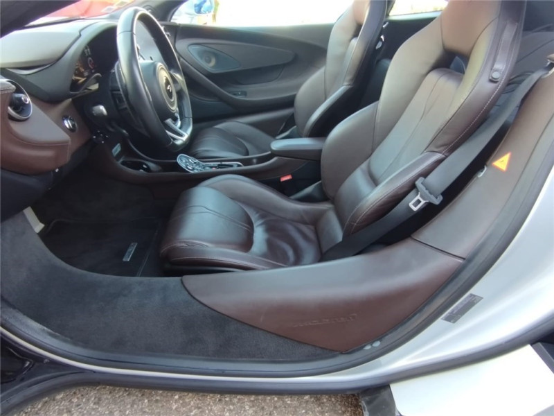 MCLAREN MCLAREN 570GT V8 3.8 570 CH de 2017 avec 30 655 km | Occasion proche Lyon