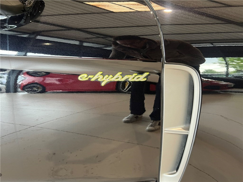 PORSCHE PANAMERA 4 V6 3.0 462 HYBRID de 2023 avec 45 500 km | Occasion proche Lyon