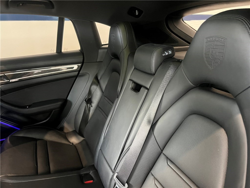 PORSCHE PANAMERA 4 V6 3.0 462 HYBRID de 2023 avec 45 500 km | Occasion proche Lyon