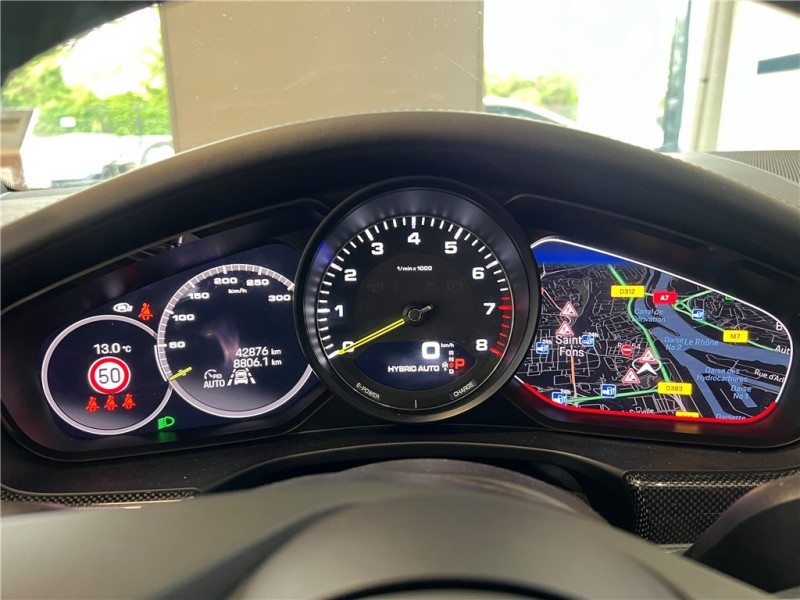 PORSCHE PANAMERA 4 V6 3.0 462 HYBRID de 2023 avec 45 500 km | Occasion proche Lyon