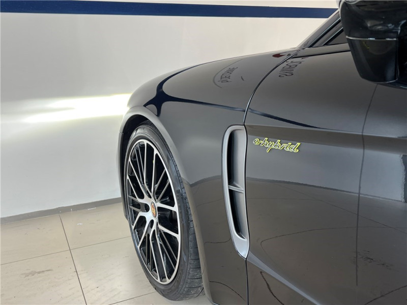 PORSCHE PANAMERA 4 V6 3.0 462 HYBRID de 2023 avec 45 500 km | Occasion proche Lyon