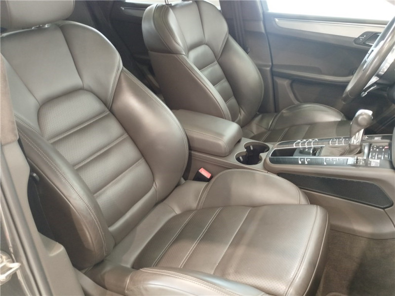 PORSCHE MACAN TURBO 3.6 V6 400 CH de 2015 avec 118 740 km | Occasion proche Lyon