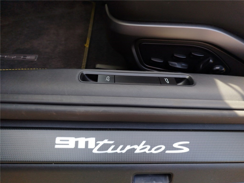 PORSCHE 911 TURBO S CABRIOLET 3.8I 650 PDK de 2020 avec 20 900 km | Occasion proche Lyon