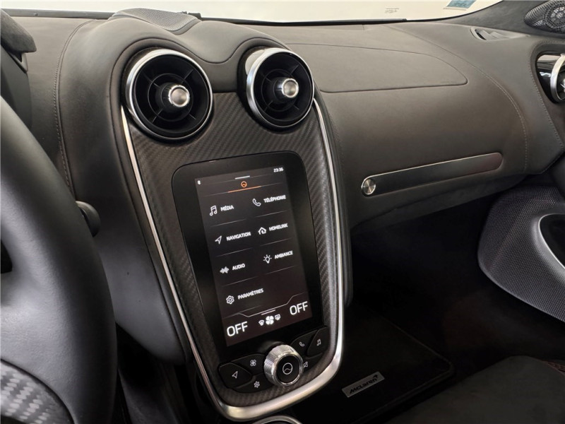 MCLAREN GT V8 4.0 620 CH de 2023 avec 2 700 km | Occasion proche Lyon