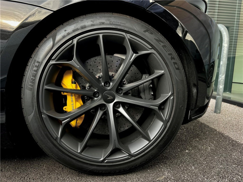 MCLAREN MCLAREN ARTURA V6 3.0 680CH de 2024 avec 1 380 km | Occasion proche Lyon