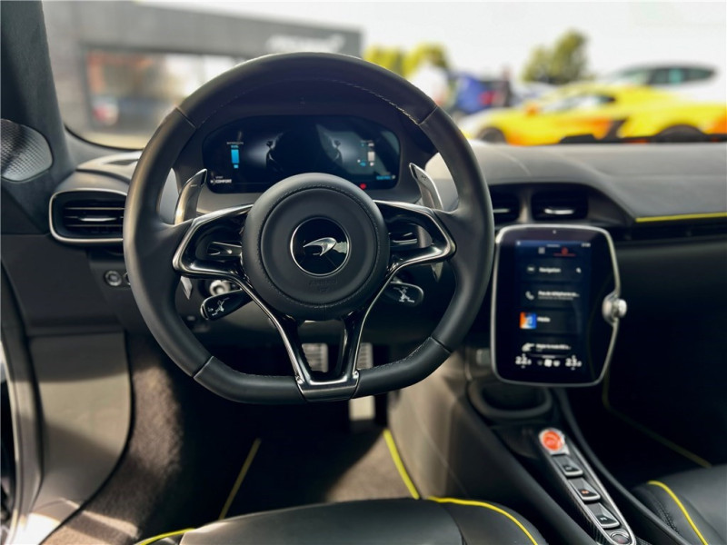 MCLAREN MCLAREN ARTURA V6 3.0 680CH de 2024 avec 1 380 km | Occasion proche Lyon