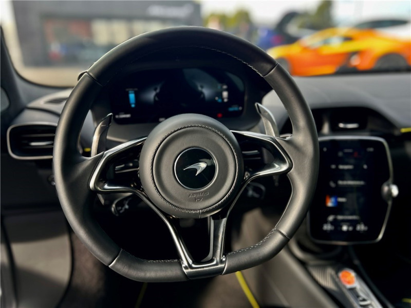 MCLAREN MCLAREN ARTURA V6 3.0 680CH de 2024 avec 1 380 km | Occasion proche Lyon