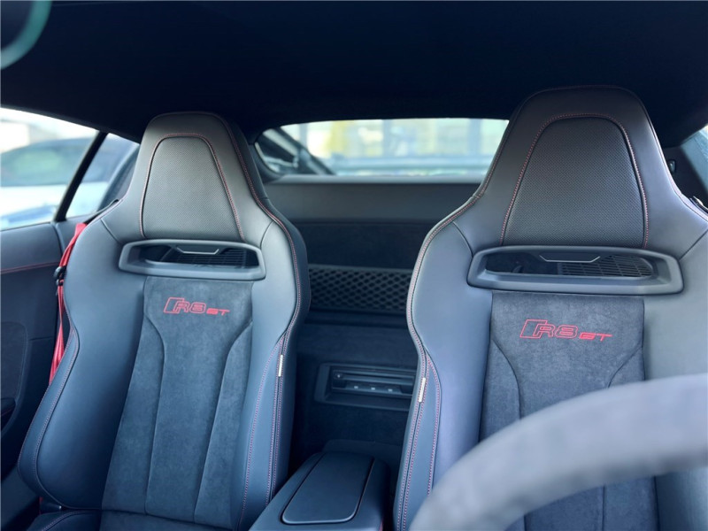 AUDI R8 V10 GT 5.2 FSI 620 S TRONIC 7 RWD de 2023 avec 370 km | Occasion proche Lyon