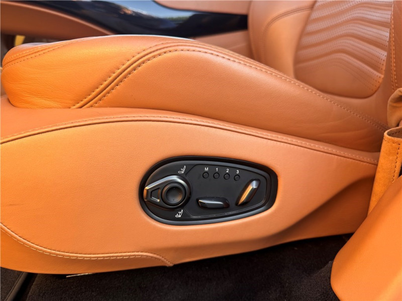 ASTON MARTIN DBX 4.0 BITURBO V8 de 2021 avec 38 500 km | Occasion proche Lyon