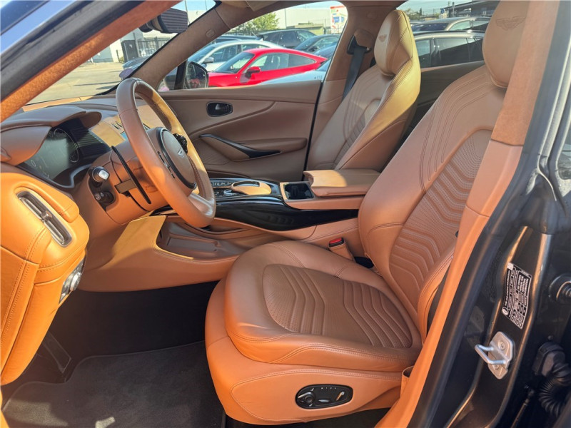 ASTON MARTIN DBX 4.0 BITURBO V8 de 2021 avec 38 500 km | Occasion proche Lyon