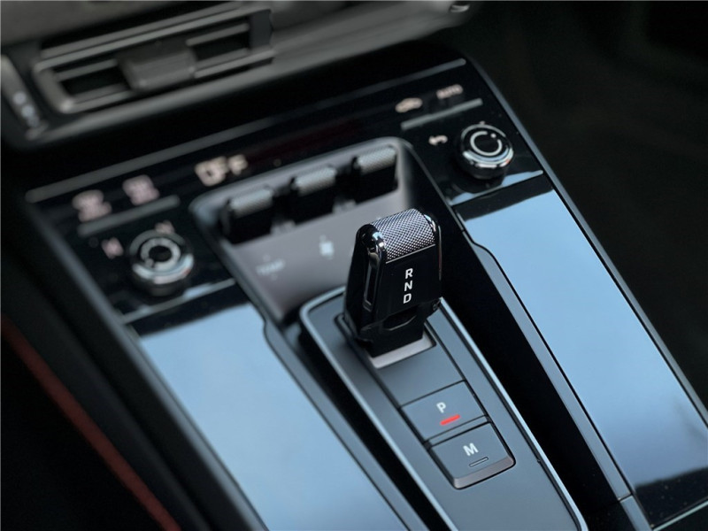 PORSCHE 911 CARRERA COUPE 3.0I 480 de 2022 avec 24 000 km | Occasion proche Lyon