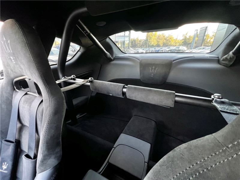 MASERATI GRANTURISMO 4.7 V8 460 de 2013 avec 25 000 km | Occasion proche Lyon