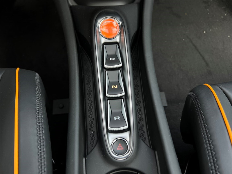 MCLAREN MCLAREN ARTURA V6 3.0 700CH de 2025 avec 5 km | Neuf proche Lyon