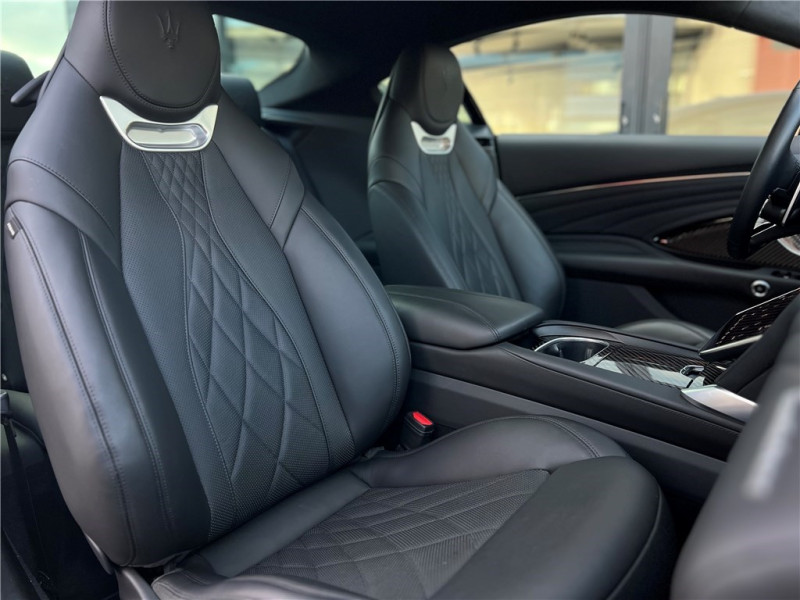 MASERATI GRANTURISMO V6 490 de 2025 avec 8 000 km | Occasion proche Lyon