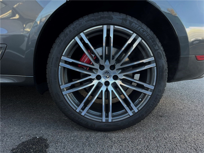 PORSCHE MACAN TURBO 3.6 V6 400 CH de 2015 avec 118 700 km | Occasion proche Lyon