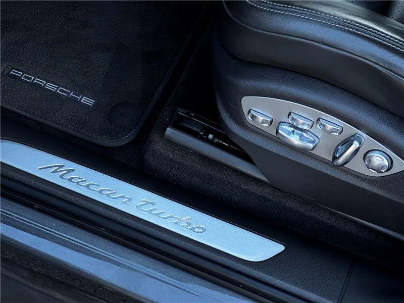 PORSCHE MACAN TURBO 3.6 V6 400 CH de 2015 avec 118 700 km | Occasion proche Lyon