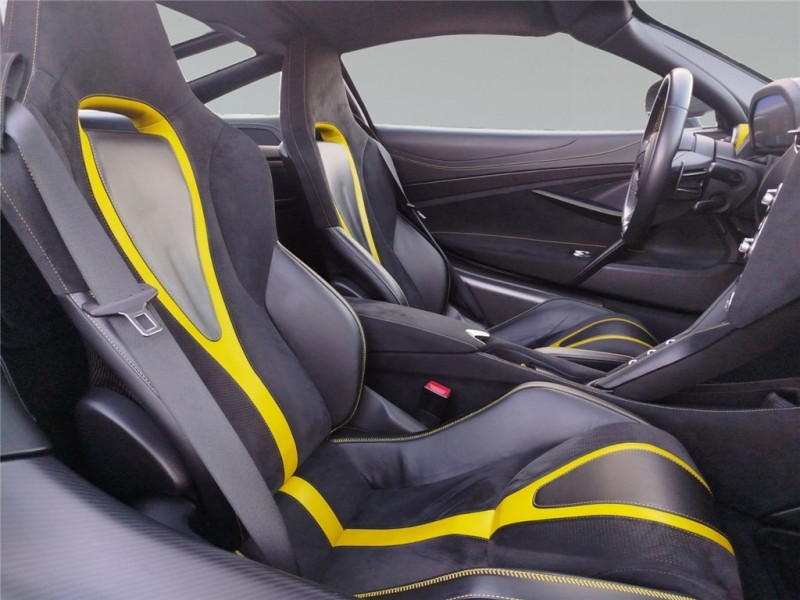 MCLAREN MCLAREN 720S V8 4.0 720 CH de 2017 avec 30 950 km | Occasion proche Lyon