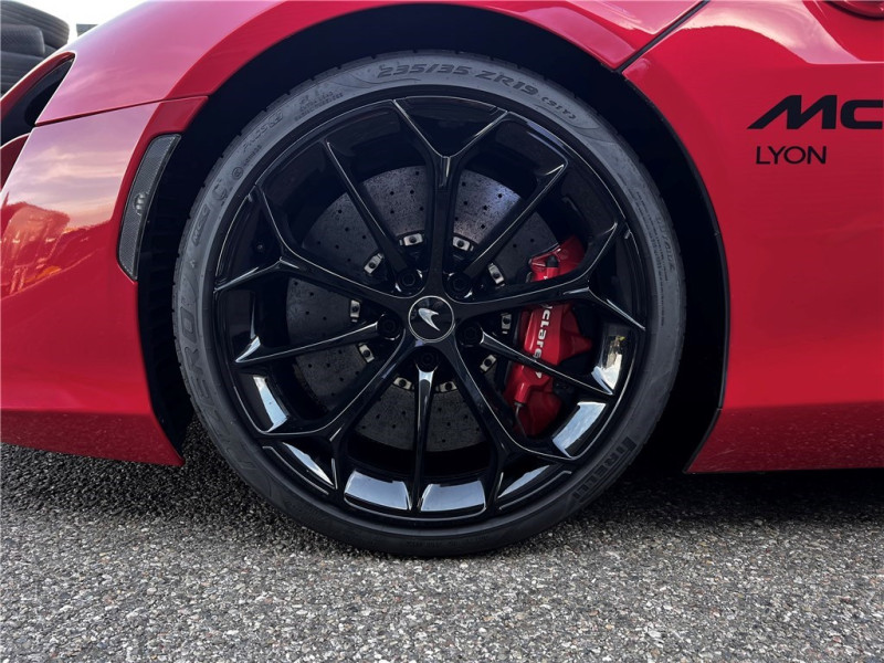 MCLAREN MCLAREN ARTURA V6 3.0 680CH de 2023 avec 10 050 km | Occasion proche Lyon