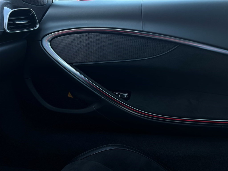 MCLAREN MCLAREN ARTURA V6 3.0 680CH de 2023 avec 10 050 km | Occasion proche Lyon