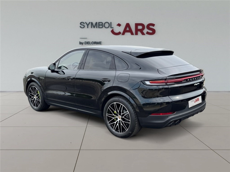 PORSCHE CAYENNE E-HYBRID 3.0 V6 470 CH de 2024 avec 22 000 km | Occasion proche Lyon