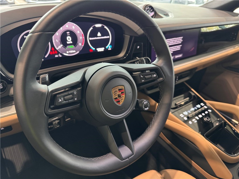 PORSCHE CAYENNE E-HYBRID 3.0 V6 470 CH de 2024 avec 22 000 km | Occasion proche Lyon