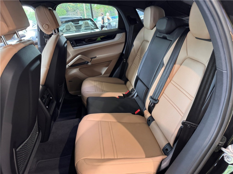 PORSCHE CAYENNE E-HYBRID 3.0 V6 470 CH de 2024 avec 22 000 km | Occasion proche Lyon