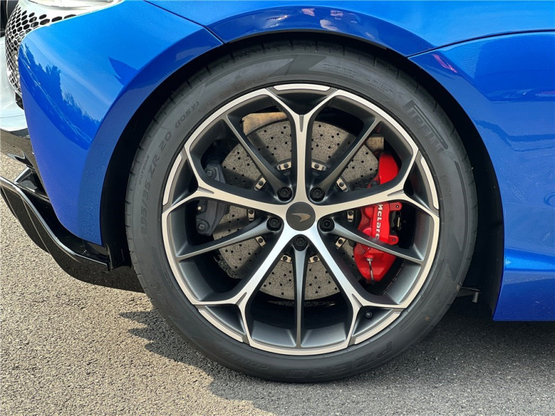 MCLAREN MCLAREN ARTURA V6 3.0 700CH de 2024 avec 9 100 km | Occasion proche Lyon