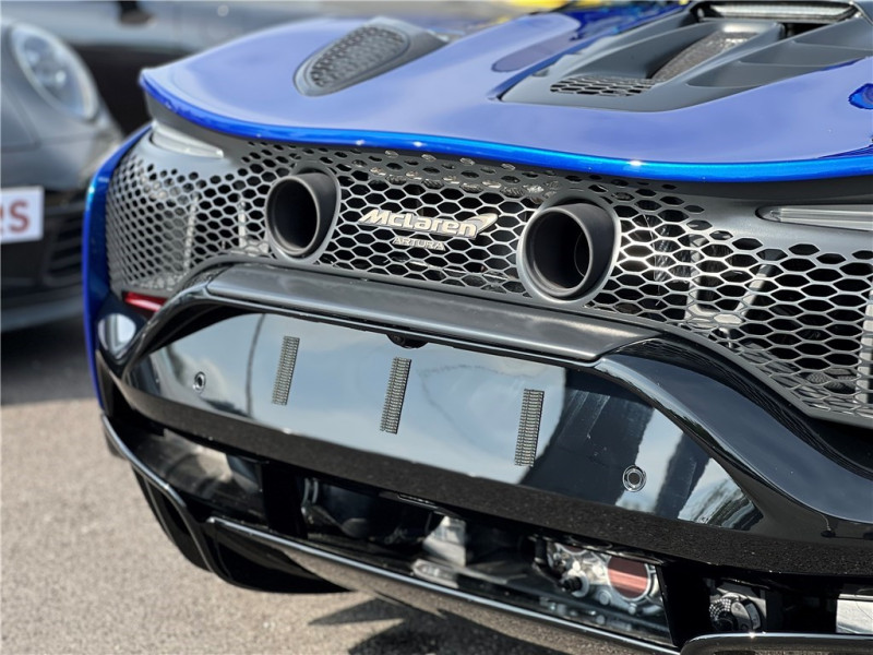 MCLAREN MCLAREN ARTURA V6 3.0 700CH de 2024 avec 9 100 km | Occasion proche Lyon
