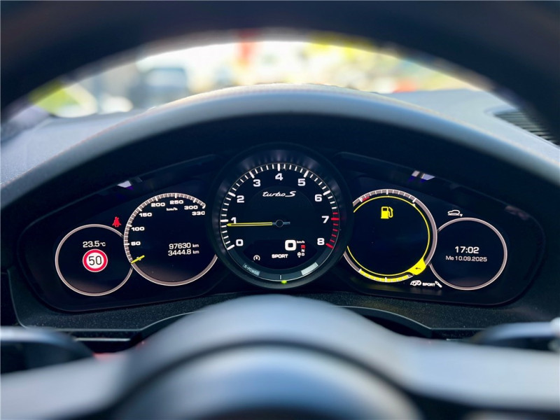 PORSCHE CAYENNE E-HYBRID 4.0 V8 680 CH TIPTRONIC BVA de 2020 avec 100 000 km | Occasion proche Lyon