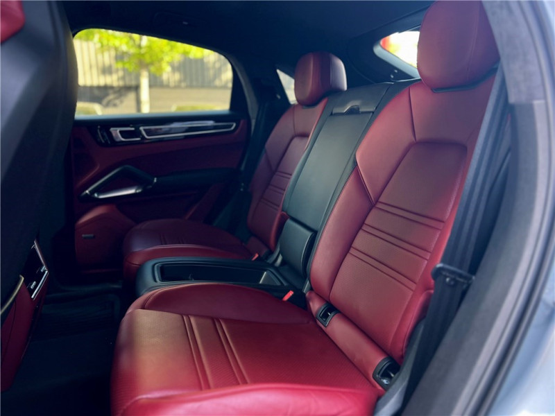 PORSCHE CAYENNE E-HYBRID 4.0 V8 680 CH TIPTRONIC BVA de 2020 avec 100 000 km | Occasion proche Lyon