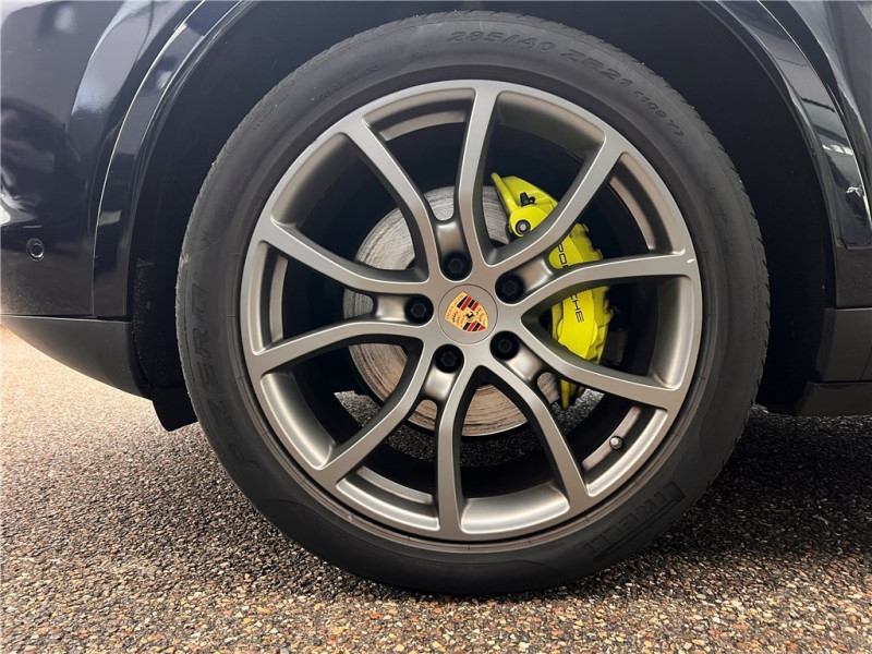 PORSCHE CAYENNE E-HYBRID 3.0 V6 462 CH TIPTRONIC BVA de 2021 avec 69 000 km | Occasion proche Lyon