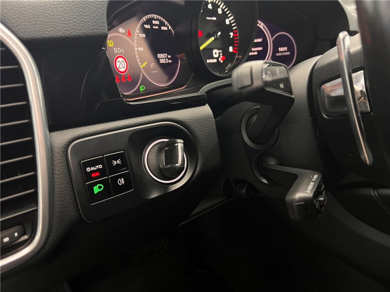 PORSCHE CAYENNE E-HYBRID 3.0 V6 462 CH TIPTRONIC BVA de 2021 avec 69 000 km | Occasion proche Lyon