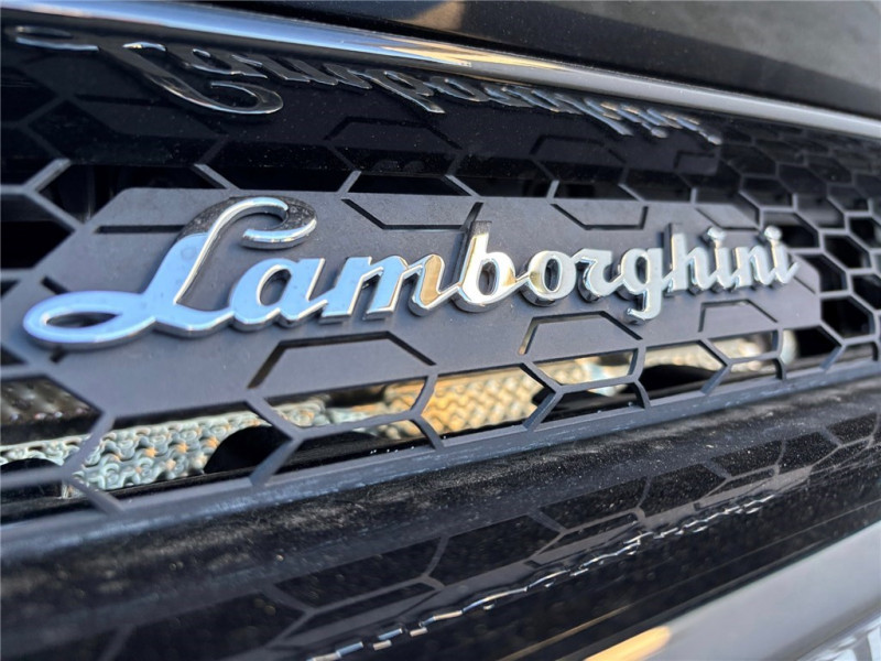 LAMBORGHINI HURACAN 5.2 V10 640 4WD LDF7 de 2022 avec 4 450 km | Occasion proche Lyon