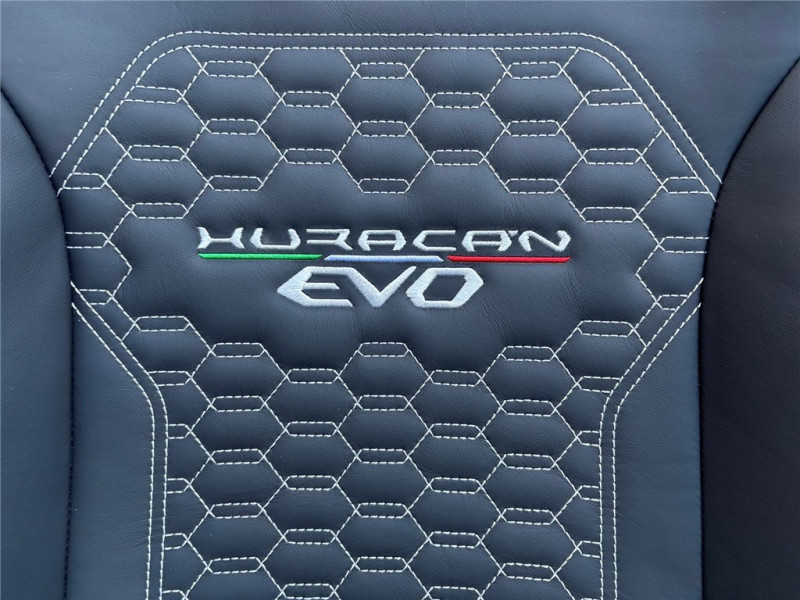 LAMBORGHINI HURACAN 5.2 V10 640 4WD LDF7 de 2022 avec 4 450 km | Occasion proche Lyon