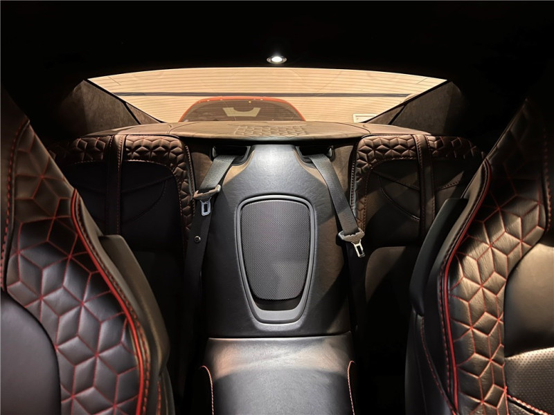 ASTON MARTIN DBS 5.2 BITURBO V12 de 2019 avec 40 700 km | Occasion proche Lyon
