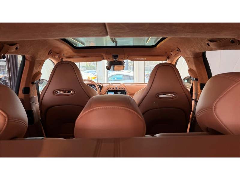 ASTON MARTIN DBX 4.0 BITURBO V8 de 2021 avec 39 800 km | Occasion proche Lyon