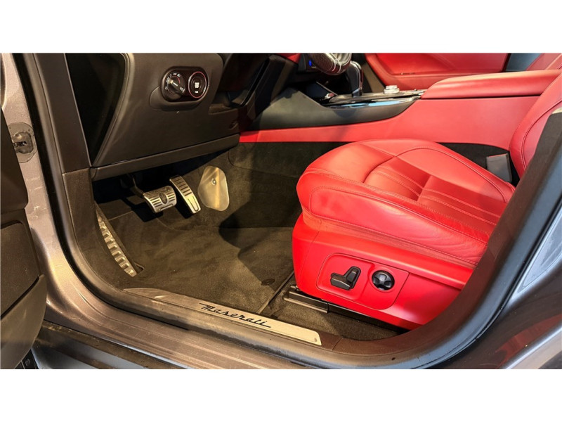 MASERATI LEVANTE DIESEL 3.0 V6 TURBO 275 de 2018 avec 114 856 km | Occasion proche Lyon