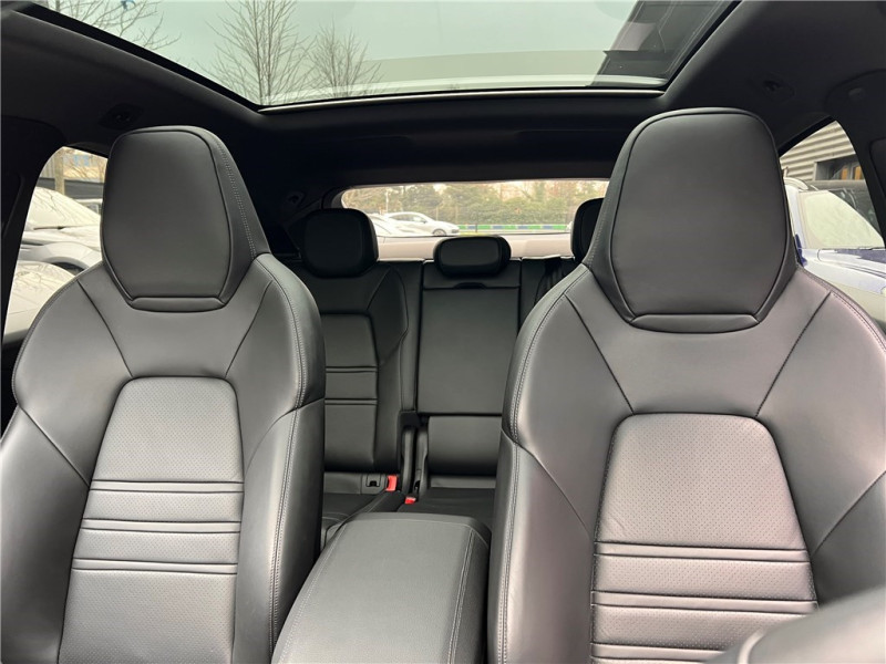 PORSCHE CAYENNE E-HYBRID 3.0 V6 470 CH TIPTRONIC BVA de 2024 avec 21 000 km | Occasion proche Lyon