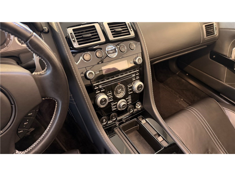 ASTON MARTIN VANTAGE S ROADSTER V8 de 2012 avec 34 400 km | Occasion proche Lyon