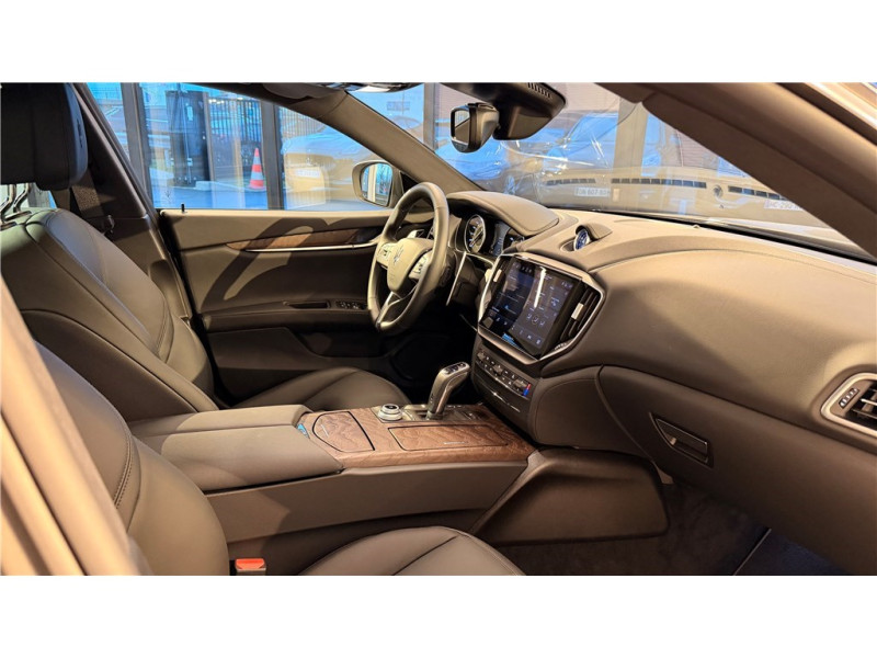 MASERATI GHIBLI L4 330 CH HYBRID de 2022 avec 2 650 km | Occasion proche Lyon