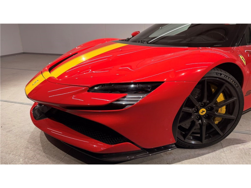 FERRARI SF90 4.0 V8 780 CH PHEV de 2023 avec 30 500 km | Occasion proche Lyon