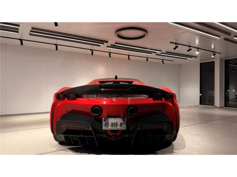 FERRARI SF90 4.0 V8 780 CH PHEV de 2023 avec 30 500 km | Occasion proche Lyon
