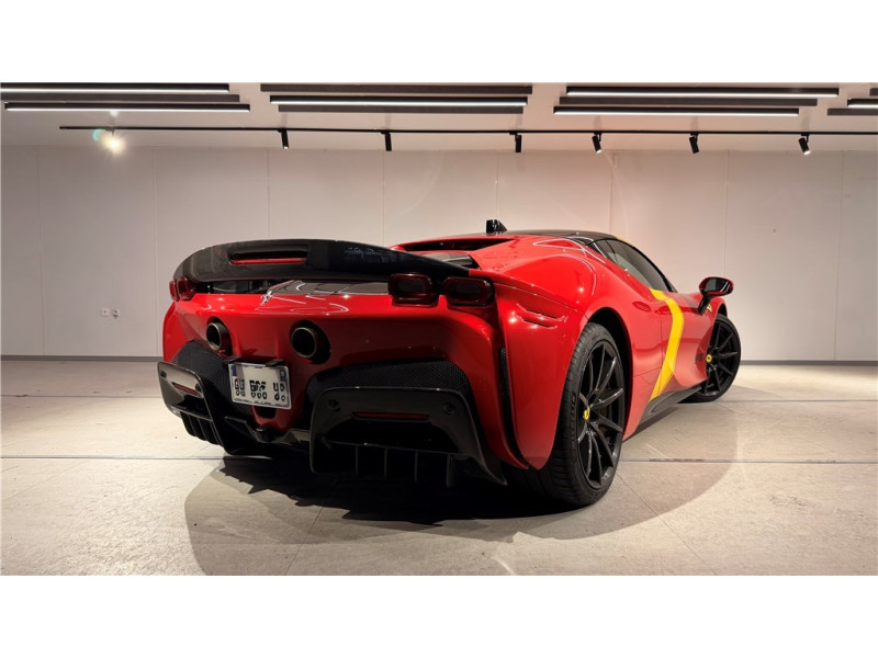 FERRARI SF90 4.0 V8 780 CH PHEV de 2023 avec 30 500 km | Occasion proche Lyon