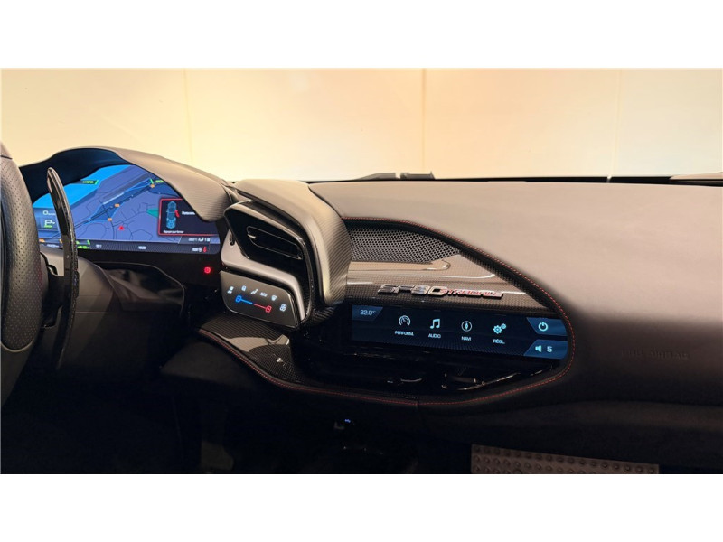 FERRARI SF90 4.0 V8 780 CH PHEV de 2023 avec 30 500 km | Occasion proche Lyon