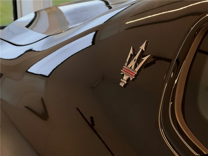 MASERATI QUATTROPORTE V8 580 CH de 2023 avec 7 200 km | Occasion proche Lyon