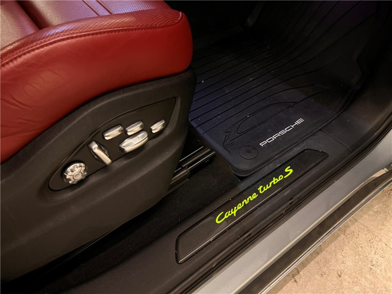 PORSCHE CAYENNE E-HYBRID 4.0 V8 680 CH TIPTRONIC BVA de 2020 avec 100 000 km | Occasion proche Lyon