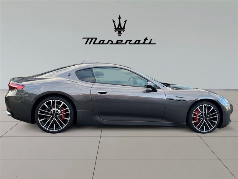 MASERATI GRANTURISMO V6 490 de 2025 avec 8 000 km | Occasion proche Lyon